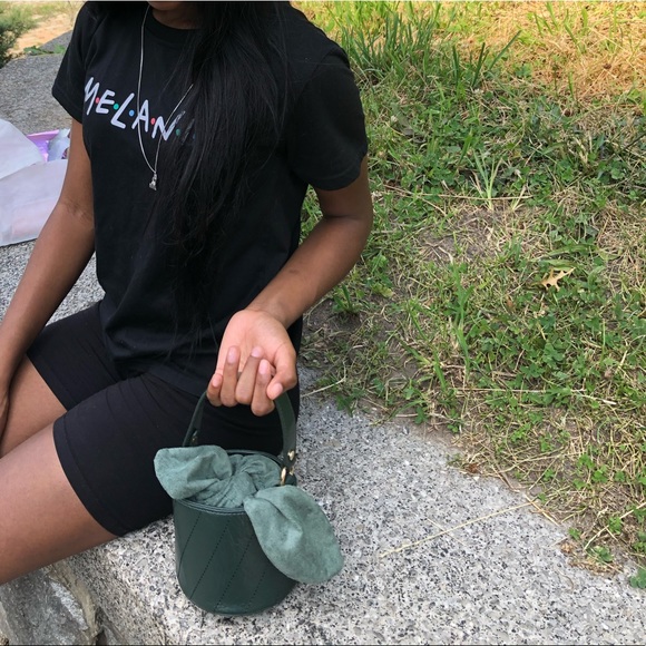 Mini Bucketbag - Picture 3 of 6